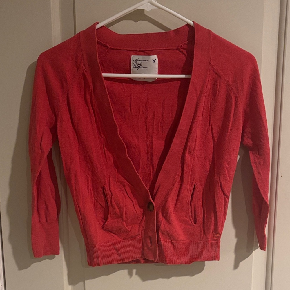 American Eagle Outfitters Women’s XS Red 3/4 Sleeve Cropped Cardigan Sweater